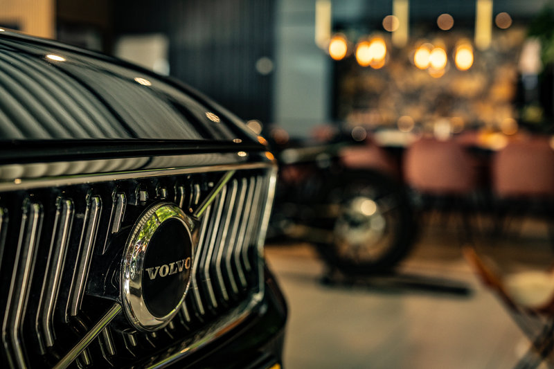 Impressie gril van een Volvo